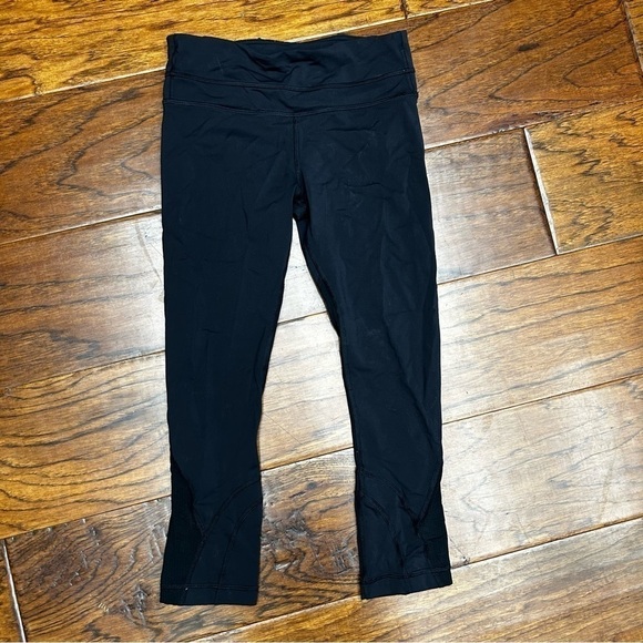 Lululemon crop leggings - Picture 1 of 4